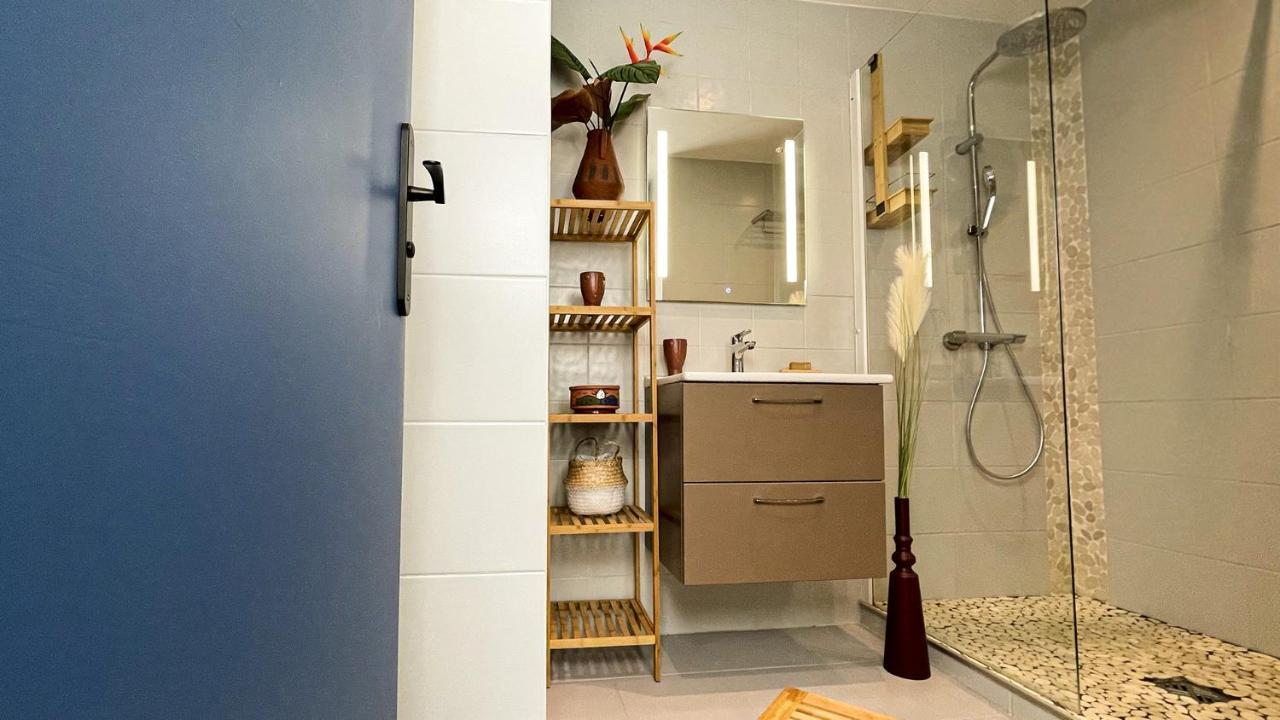Homey Montaigne - New - A 1 Min A Pied Du Lac D'Annecy - 2 Balcons Prives - Appartement Avec 2 Chambres - Stationnement Gratuit Toute L'Annee Sauf En Ete - Juin A Aout Экстерьер фото